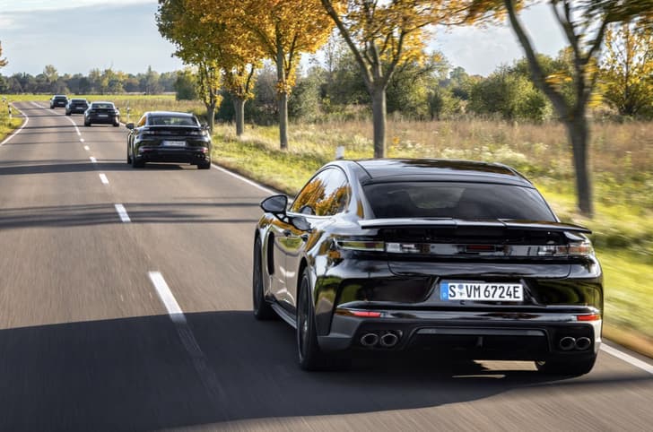 Third-gen Porsche Panamera prototype drive
